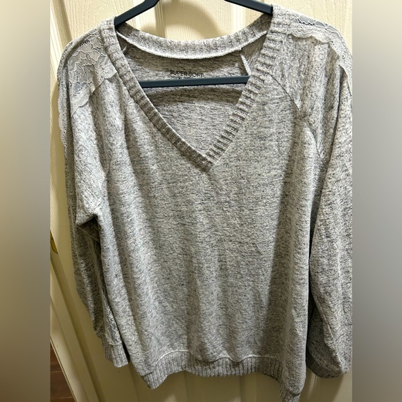 Torrid top - Picture 1 of 3